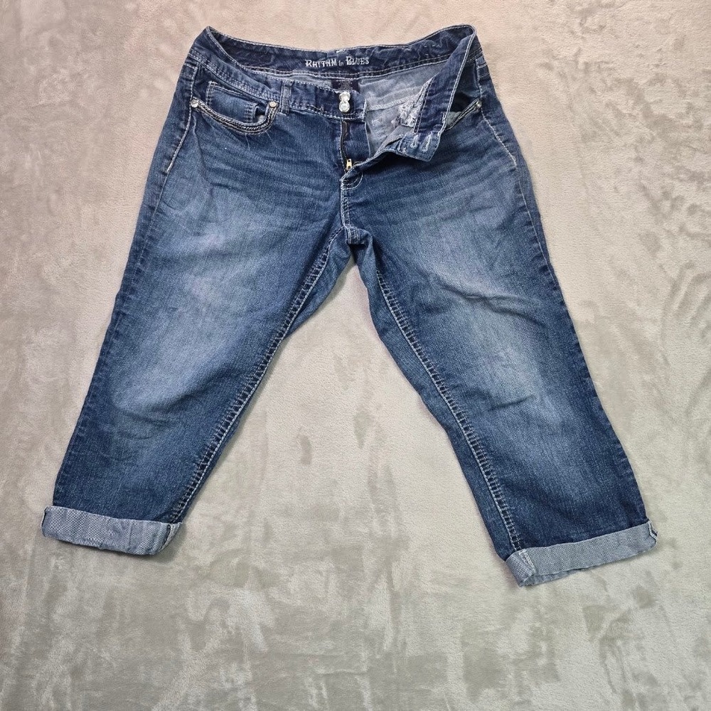 Rhythm in Blues Women Medium Wash Embroidered Capri Jeans Size 10 Reg M1264